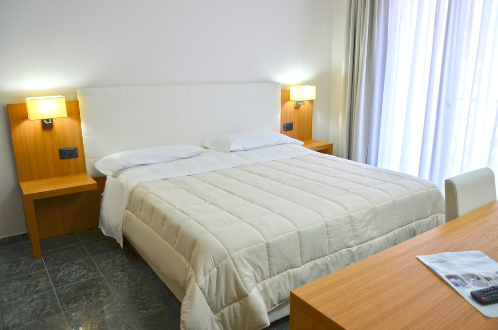 Vea Resort Hotel Mercato San Severino Phòng bức ảnh