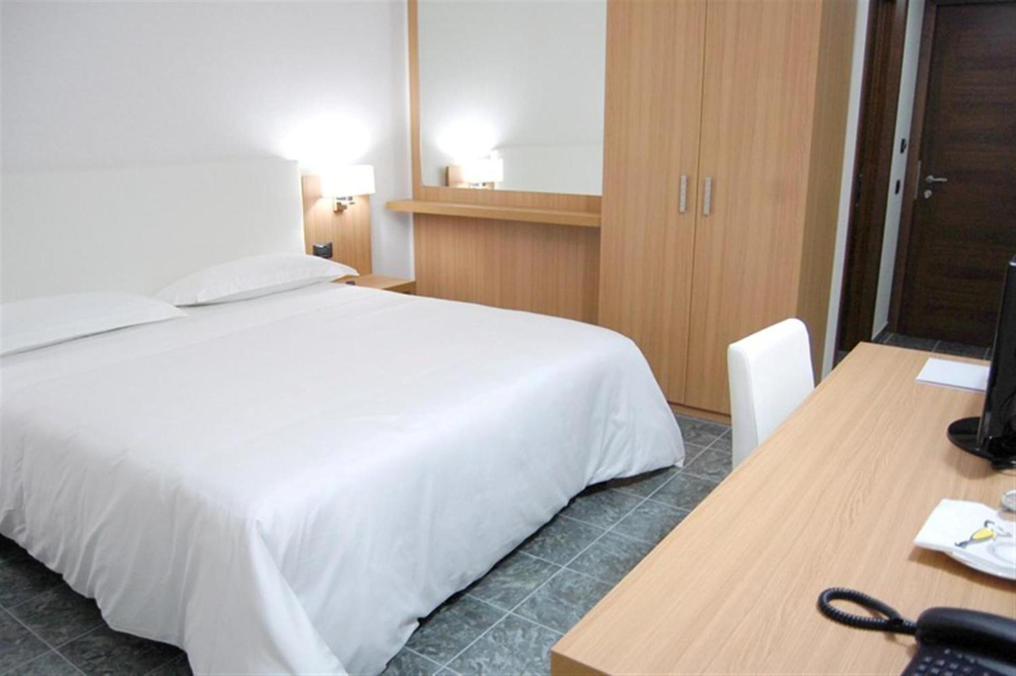 Vea Resort Hotel Mercato San Severino Ngoại thất bức ảnh