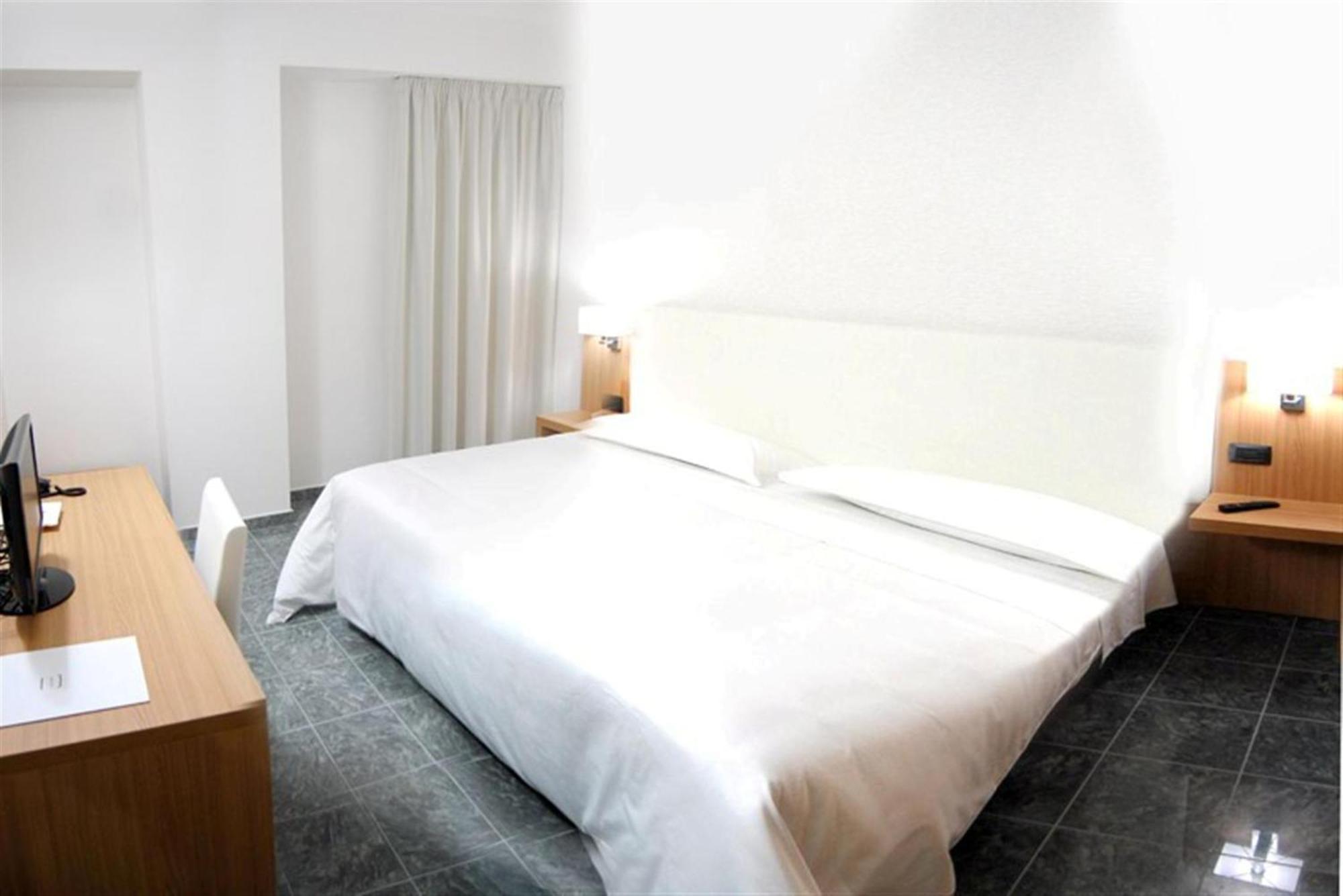 Vea Resort Hotel Mercato San Severino Ngoại thất bức ảnh