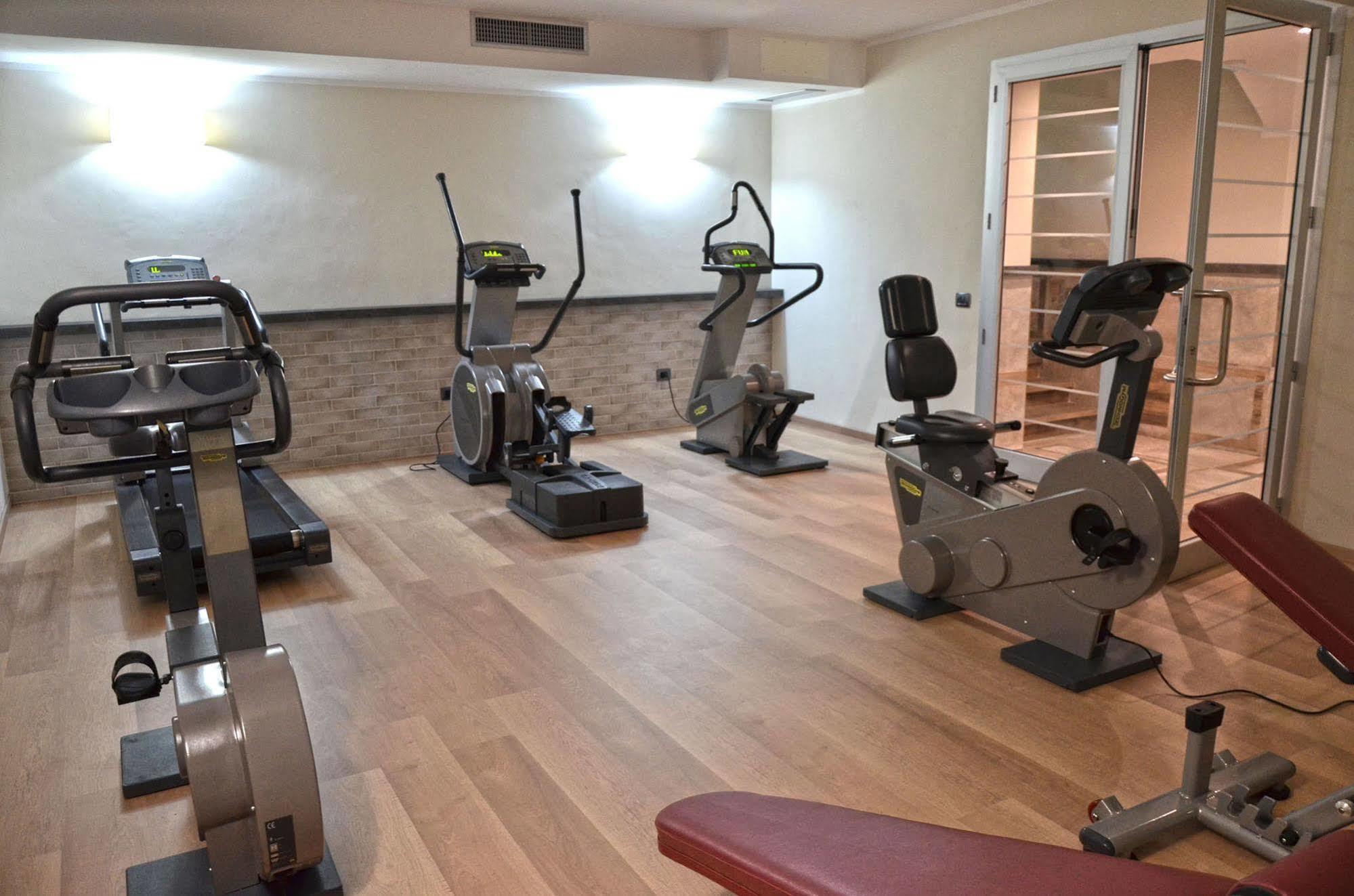 Vea Resort Hotel Mercato San Severino Ngoại thất bức ảnh